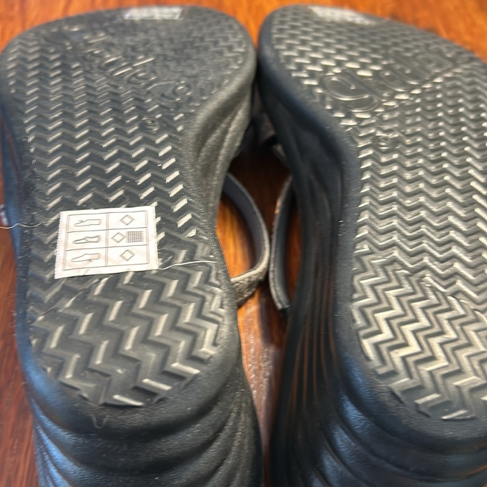 NWT Skecher Rumbler Wave New Lassie Wedge Pewter Sandal. Size 9 - Picture 10 of 11